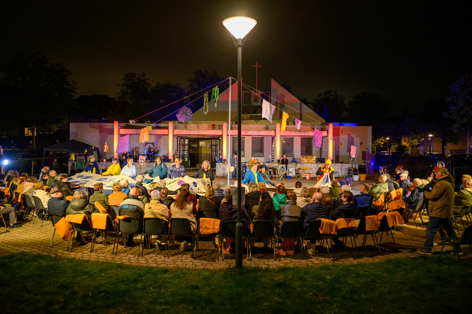 Muzikaal wijktheater